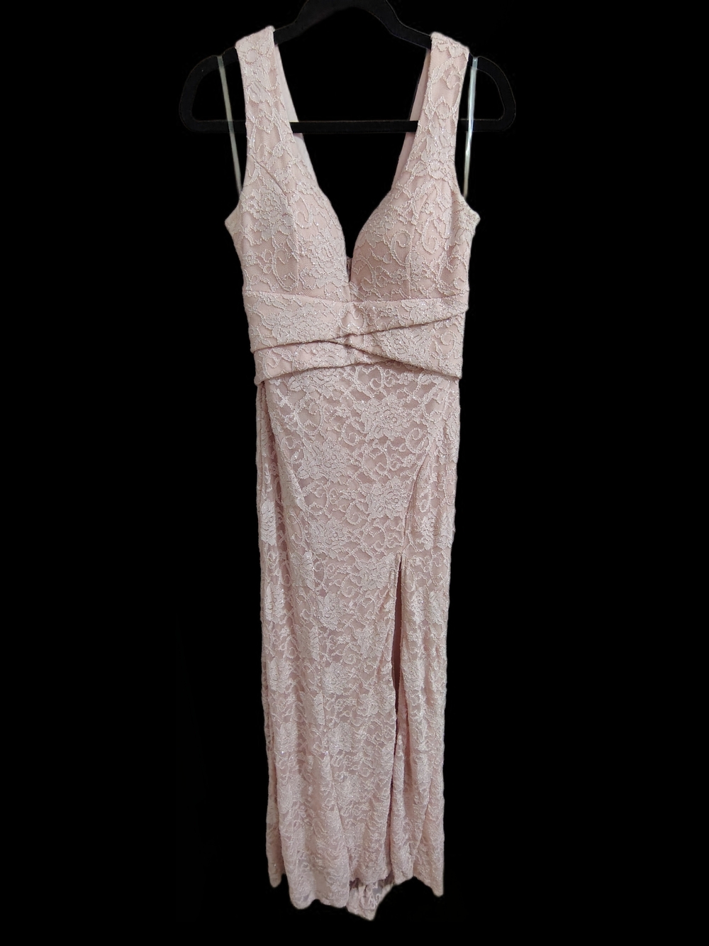 Emerald Sundae Blush Lace Maxi Dress with V-Neck